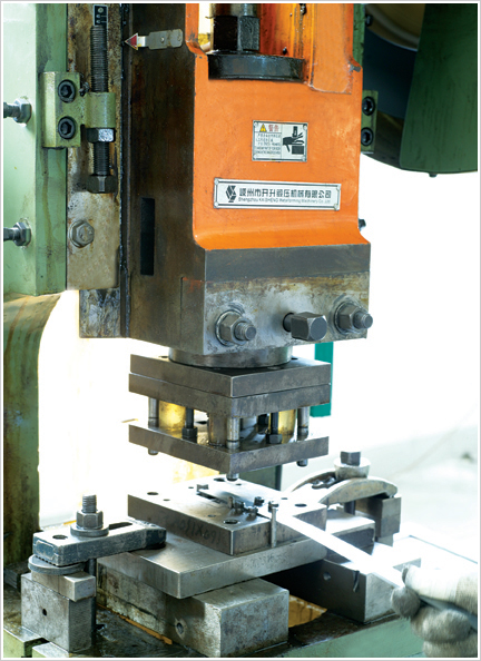 /product_upload/7paUDLh97BqAQCma/2023-03-29/about/m74GL1.jpg
